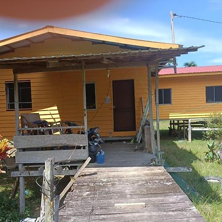Mulu Homestay Luaran gambar