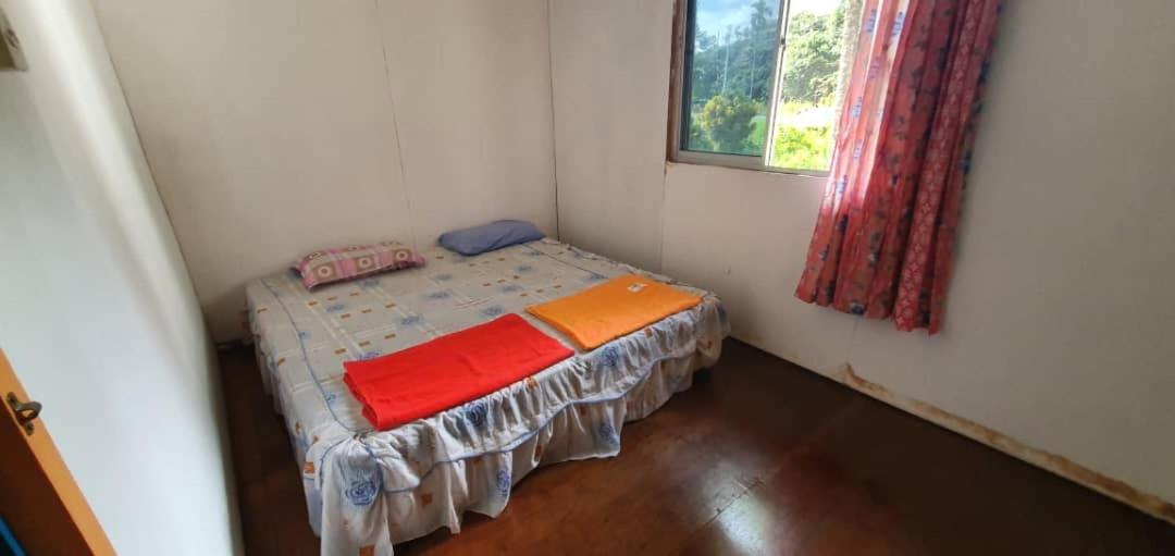 Mulu Homestay Luaran gambar