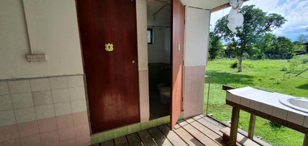 Mulu Homestay Luaran gambar