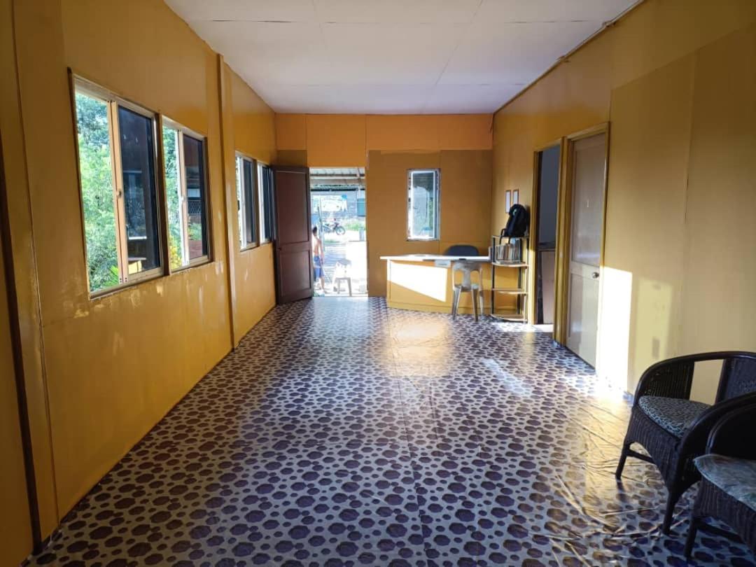 Mulu Homestay Luaran gambar